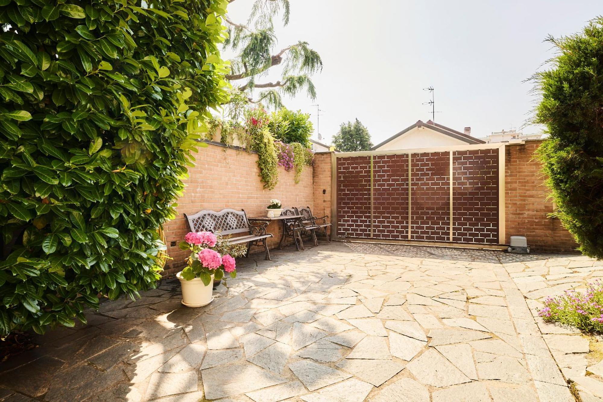 The Peaceful Apartament Close To Milan Трецано сул Навильо Екстериор снимка